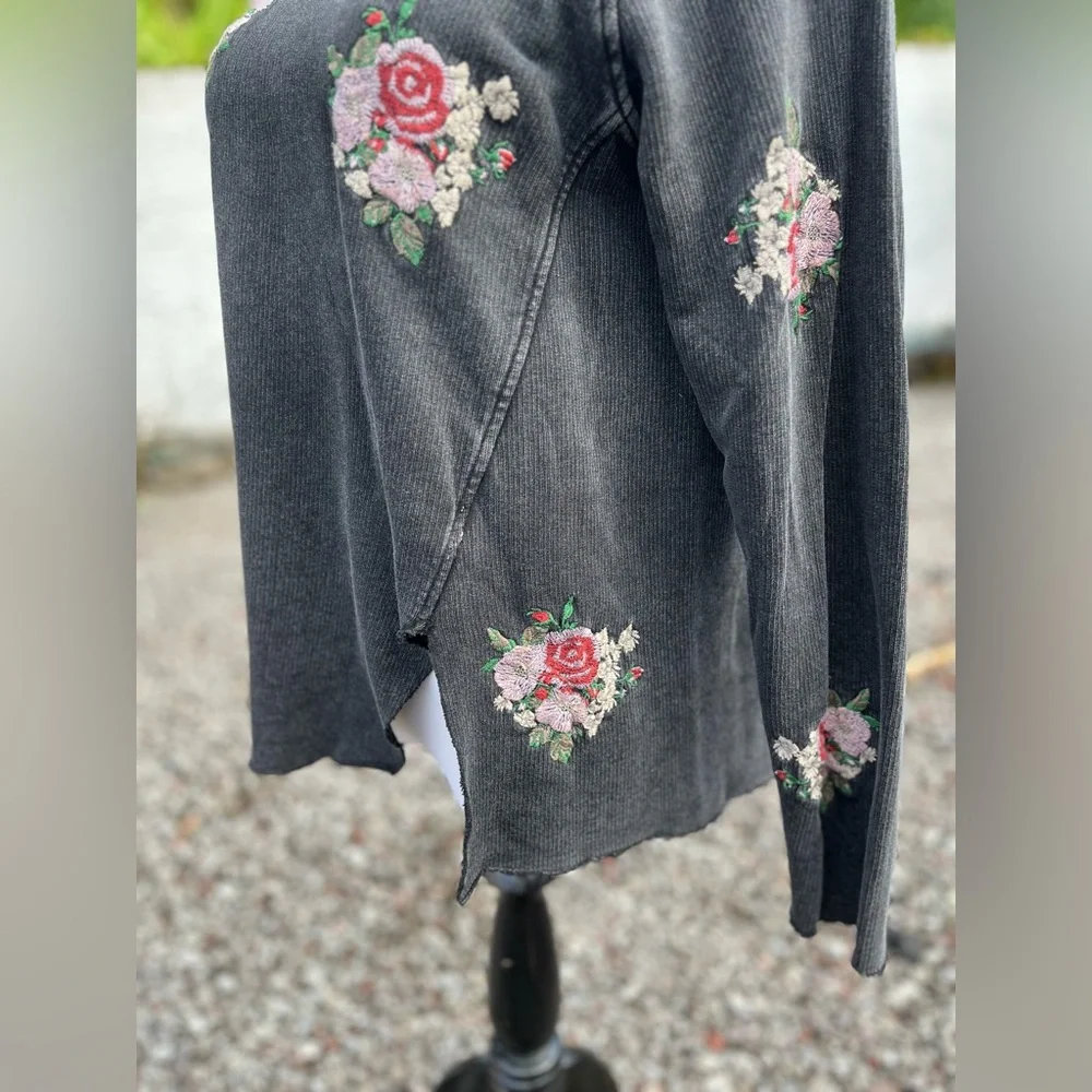 Lucky Brand Black Floral Embroidered Sweatshirt - Picture 6 of 14
